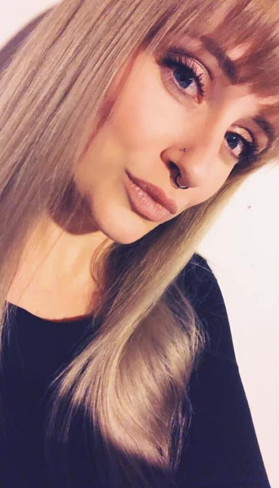 Une pute salope à la hauteur