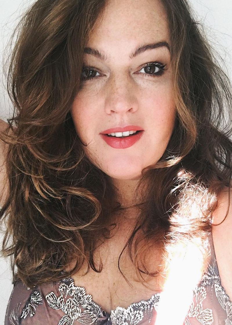 Une mignonne pour un beu mec